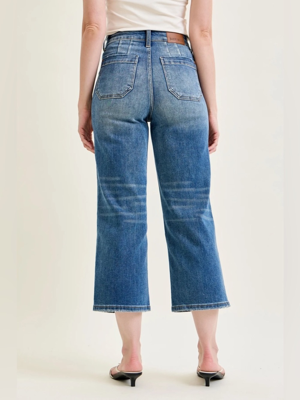 Judy Blue Medium Wash Cropped Wide-Leg Jeans - Picture 5 of 16